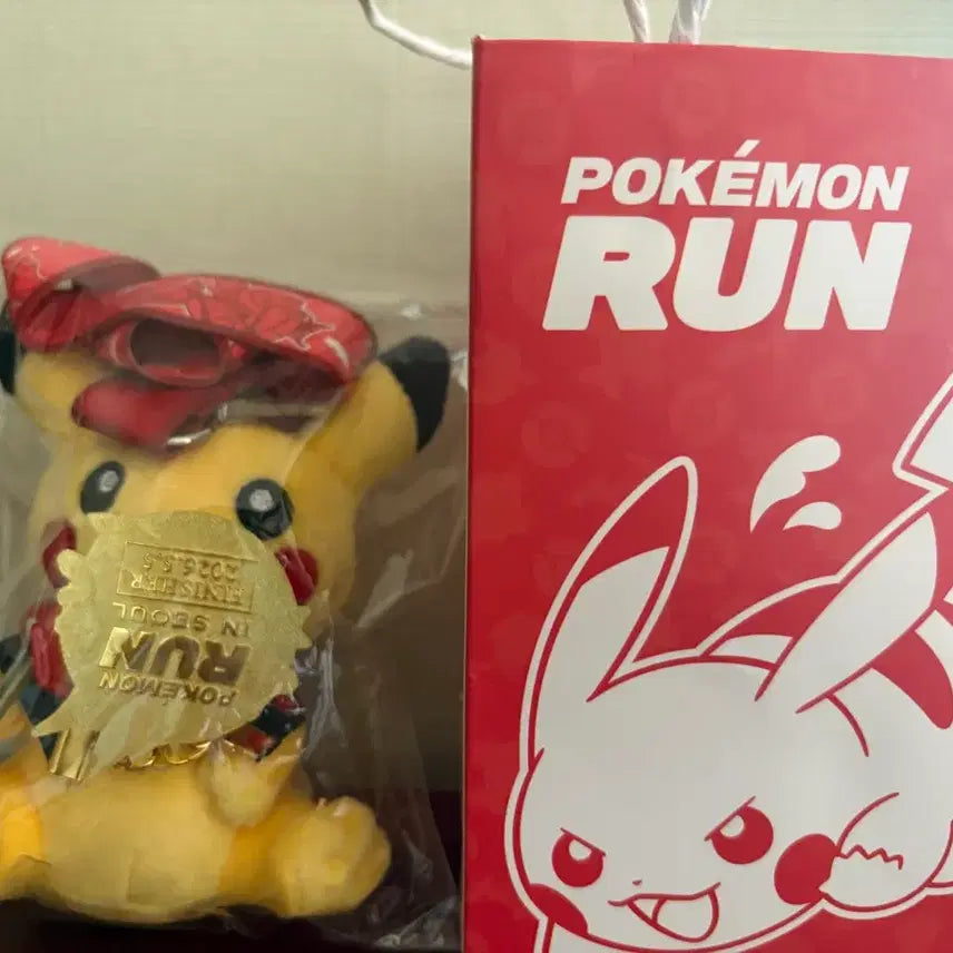 [BUNJANG] Pokemon Run Seoul Pikachu Gold Medal Set / 포켓몬런 피카츄 금메달