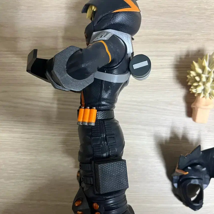 [BUNJANG] My Hero Academia World Heroes Bakugo Katsuki Figure / 나히아 월드 히어로 바쿠고 카츠키 피규어