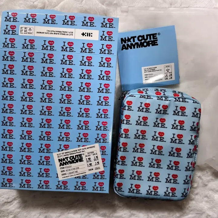 [BUNJANG] Ashley Williams Pouch + Mamamoo Pouch Album with Gua Sha / 최저가) 파우치 + 괄사 앨범 아일릿 애슐리윌리엄스 낫큐트애니모어 파우치 앨범 마밀라피나타파이 앨범