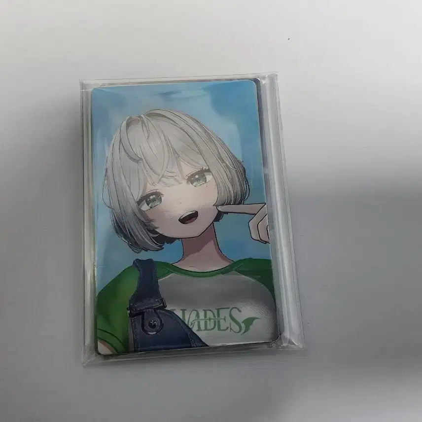 [BUNJANG] Hades Yeon Choro Green Photocard (Film Removed) / 하데스 연초록 포토카드 판매합니다 (필름지 제거)