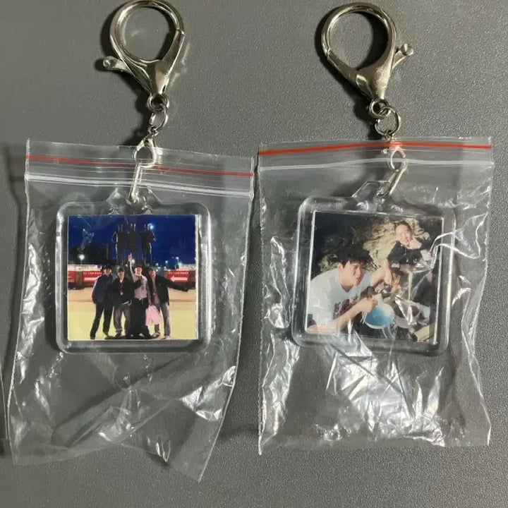 [BUNJANG] Hot Sauce Bundle Set Keyring and Lucky Draw Card / 핫소스 굿즈 일괄
