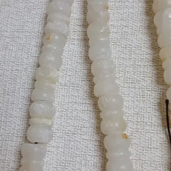 [BUNJANG] Joseon Dynasty Natural White Jade Gakgeon (Hat String) / 조선시대 천연백옥갓끈