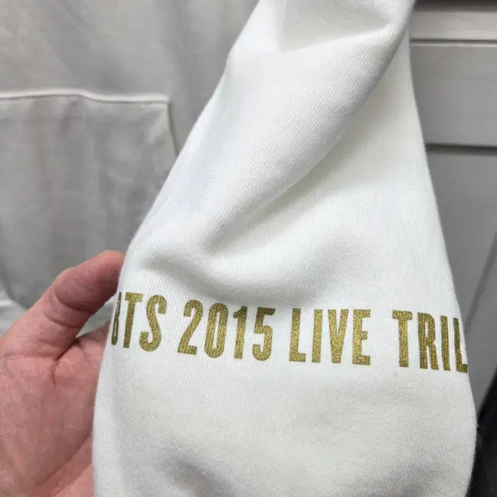 [BUNJANG] BTS 2015 Begins Concert Official Merchandise Hoodie / BTS 방탄소년단 2015 비긴즈 콘서트 공식 굿즈 후드티