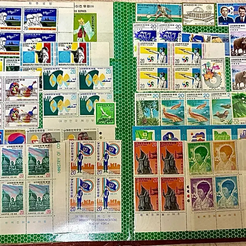 [BUNJANG] Vintage Stamp Collection (1960s-1980s) / 우표 모음 1960년대 ~ 1980년대 골동품