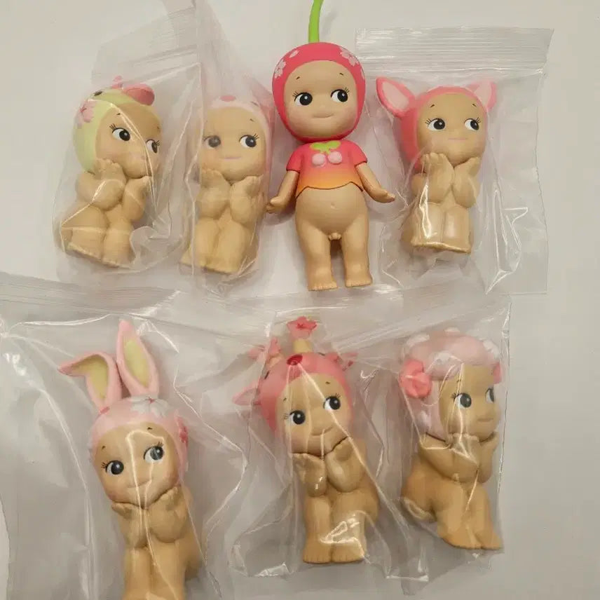 [BUNJANG] Sonny Angel Cherry Blossom Figure Set (6 figures + Cherry Secret) / 소니엔젤 체리블러썸 6개 +체리시크릿 판매