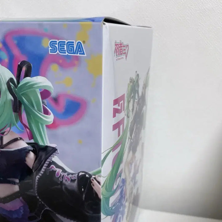 [BUNJANG] Hatsune Miku Punk Figureism Figure (Sealed) / 하츠네 미쿠 펑크 피규어리즘 피규어 미개봉