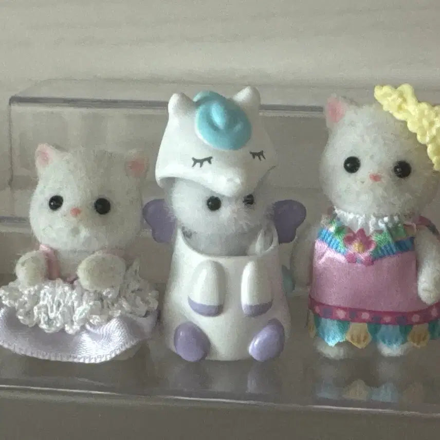 [BUNJANG] Sylvanian Families Persian Cat Family Set / 실바니안 페르시안 고양이