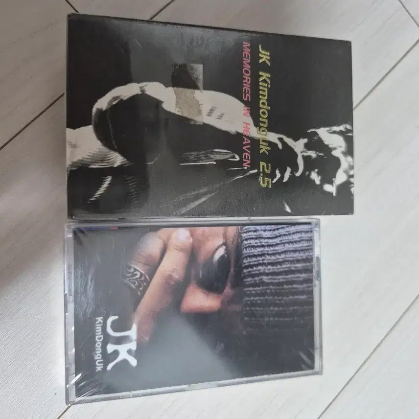 [BUNJANG] Kim Dong Wook JK Memories In Heaven 2.5th &amp; 1st Album Cassette Tape Bundle Set (Sealed) / 미개봉 김동욱 JK Memories In Heaven 2.5집 1집 카세트 테이프 앨범