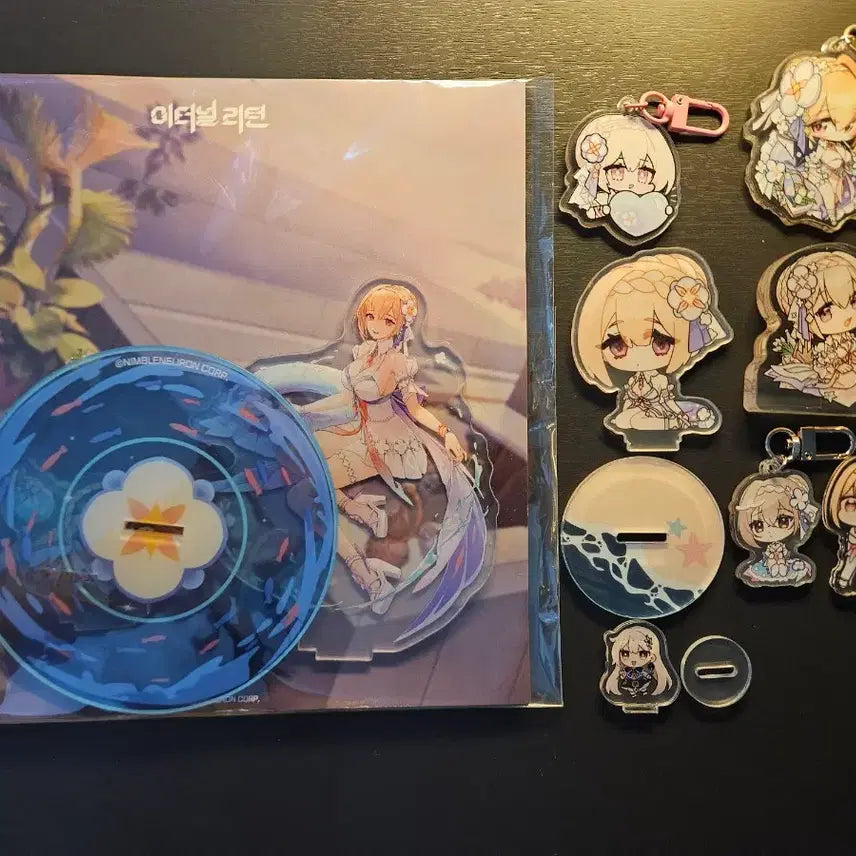 [BUNJANG] Eternal Return Eva Goods Acrylic Stand &amp; Keychain Set / 이터널리턴 이바 굿즈 팝니다 (이리 이바)