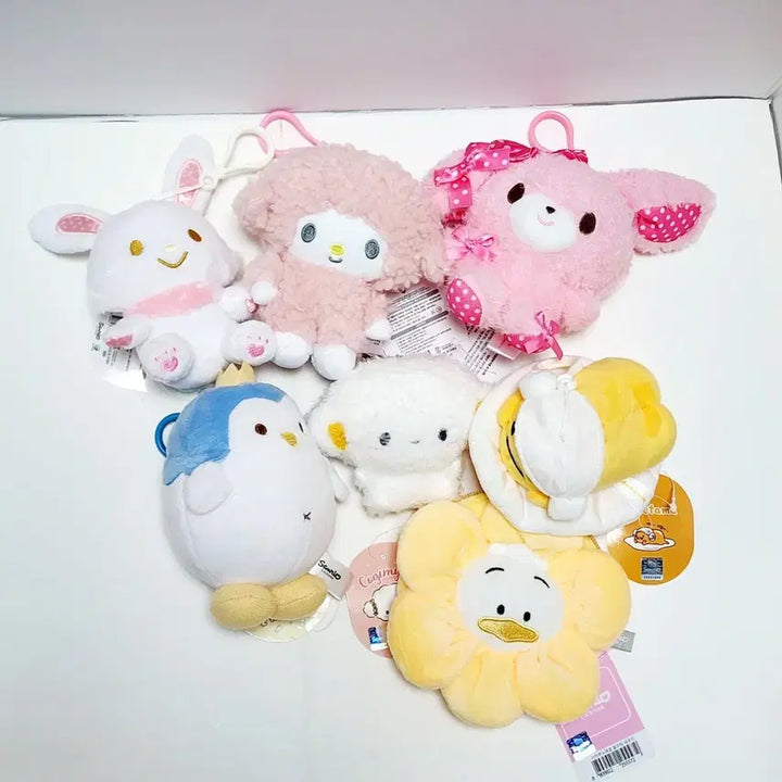 [BUNJANG] Sanrio Authentic Plush Charm Set (7 Types) / 일괄)산리오 정품 인형 키링 7종 세트_코기뮹,마이피아노,본본리본,위시미멜,아히루노페클,구데타마,딩구리데이즈 마슈_마스코트 미니 누이