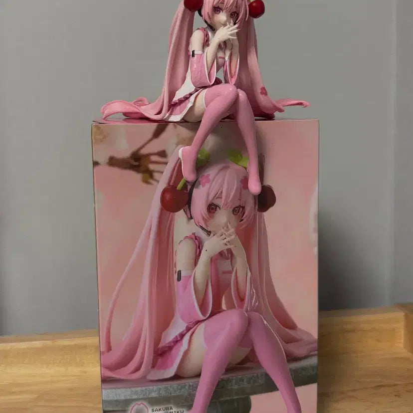 [BUNJANG] Sakura Miku 2023 Noodle Stopper Figure / 2023 사쿠라미쿠 누들스토퍼