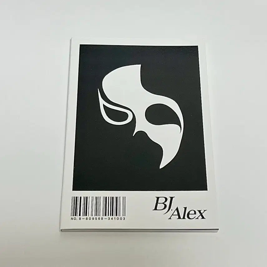 [BUNJANG] BJ Alex Alex Postcard Book Vol. 1 First Edition Bonus / 재이미샵 레진코믹스 레진 BL bj 알렉스 비제이 알렉스 엽서집 엽서북 단행본 초판 특전