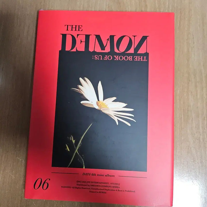[BUNJANG] Day6 Demon Album Photobook &amp; Lyric Book / 데이식스 데몬 앨범