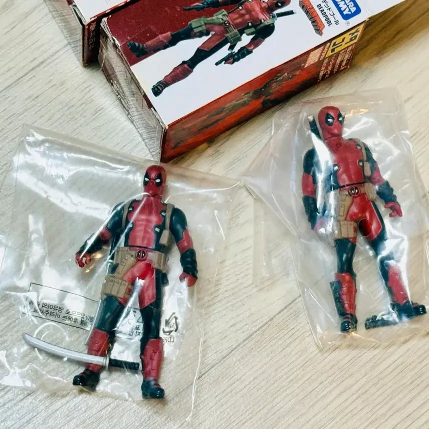 [BUNJANG] Takara Tomy Metacore Deadpool Figure Set (Katana &amp; Japanese Versions) / 타카라토미 메타코레 데드풀 피규어 2종