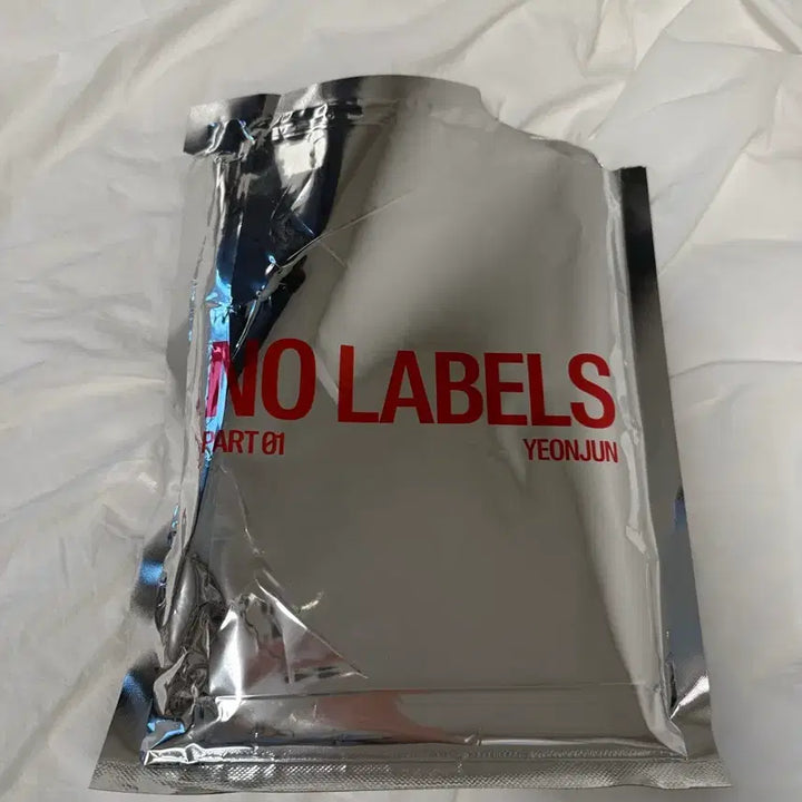 [BUNJANG] TXT Yeonjun NOLABELS PART 01 Album Set + Weverse Album (Full Set, Includes POB) / 위버스특전포함) 풀구성 연준 NOLABELS PART 01 일반반 앨범세트+위버스반