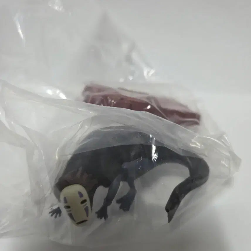 [BUNJANG] Ghibli Spirited Away No-Face Figure (Sealed) / 가오나시 피규어 미개봉 지브리 센과치히로의행방불명