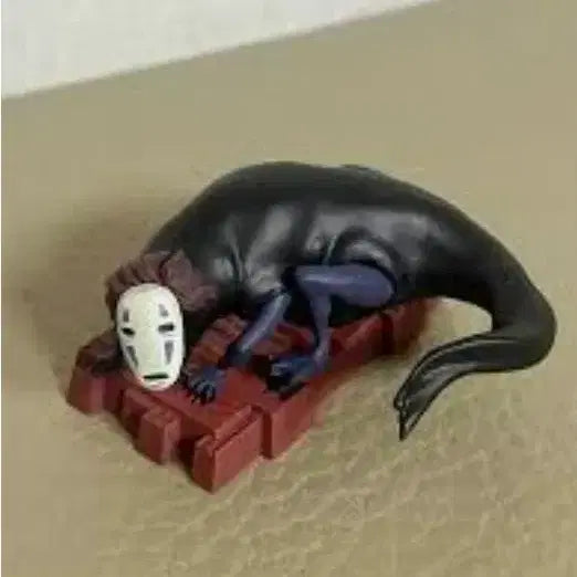 [BUNJANG] Ghibli Spirited Away No-Face Figure (Sealed) / 가오나시 피규어 미개봉 지브리 센과치히로의행방불명