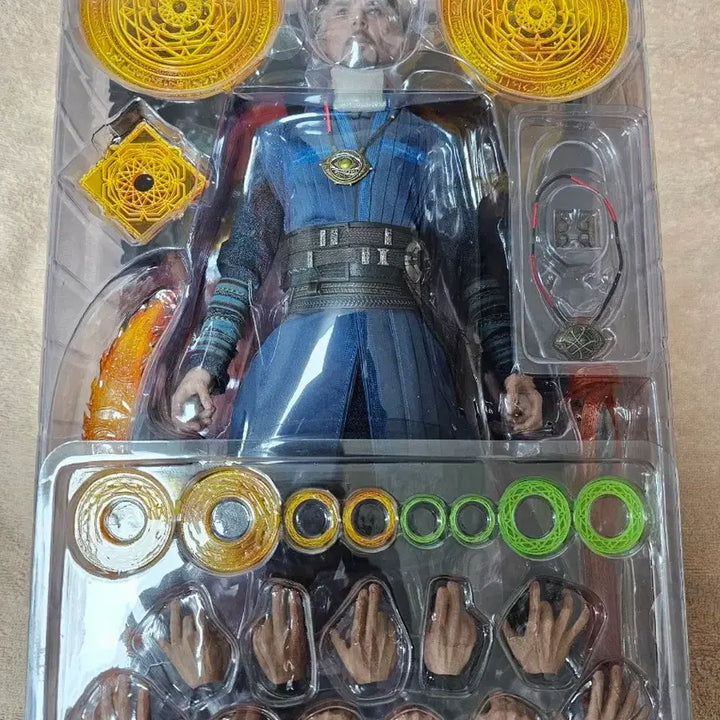 [BUNJANG] Hot Toys Infinity War Doctor Strange 1/6 Scale Figure / 핫토이 인피니티워 닥터 스트레인지 1/6 스케일 피규어