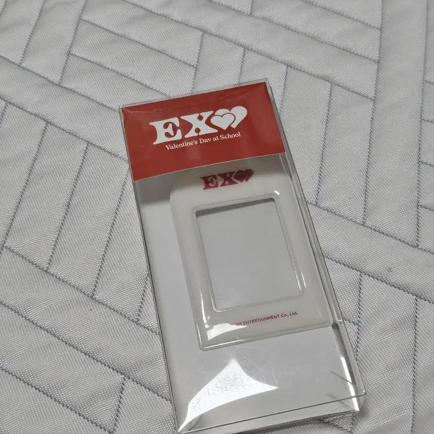 [BUNJANG] EXO Baekhyun ID Card Holder Set / EXO 백현 ID카드 홀더 (증명사진2장+홀더 구성)