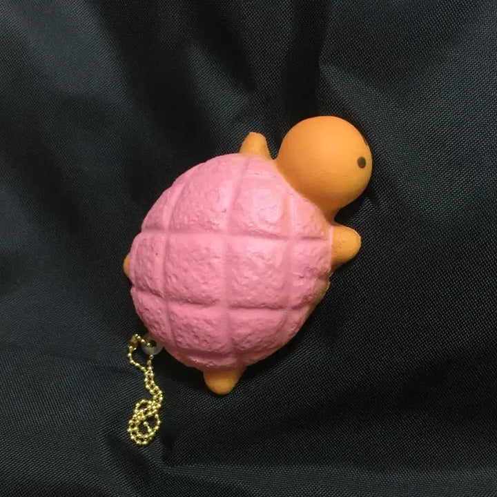 [BUNJANG] Strawberry Melon Bread Turtle Squishy with Keychain / 딸기 메론빵 거북이 스퀴시