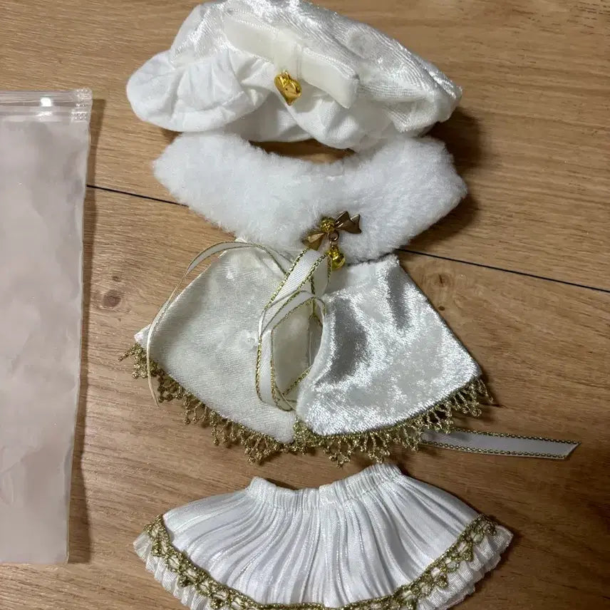 [BUNJANG] 10cm Doll Clothes Angel Cleric Set / 10cm 옷장 인형 옷 천사 성직자
