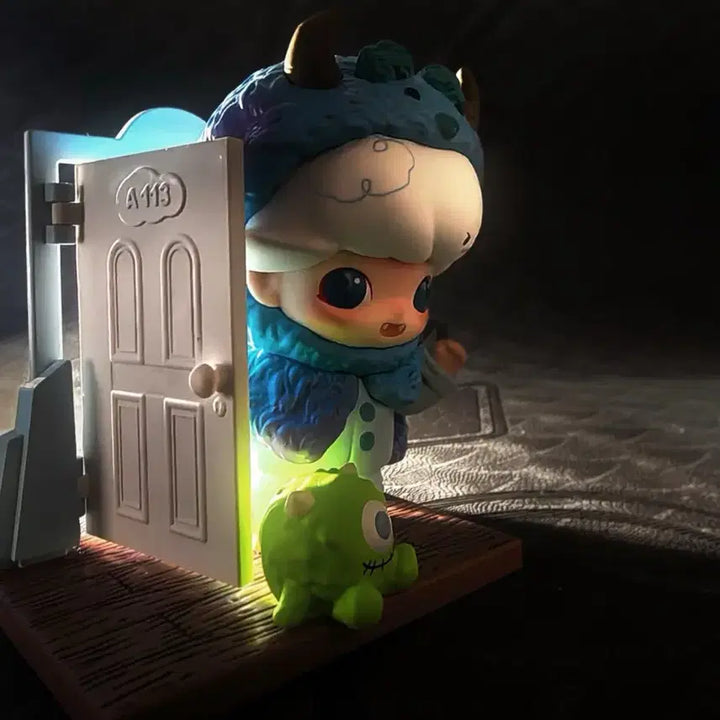 [BUNJANG] Pop Mart Dimoo World x Pixar Series Dimoo as Sulley Figure / 팝마트 디무 월드 X 픽사 시리즈 Dimoo as Sulley