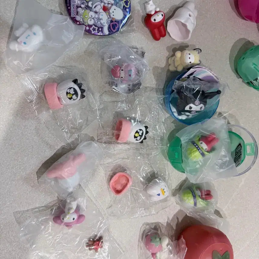 [BUNJANG] Sanrio Kitty Gachapon Bundle / 산리오 키티 가챠 일괄 판매