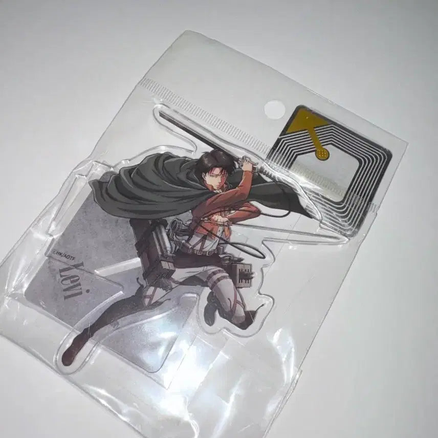 [BUNJANG] Attack on Titan Levi 3D Maneuver Gear Acrylic Magnet (Sealed) / 미개봉) 진격의거인 리바이 입체기동 아크릴 마그넷 진격거
