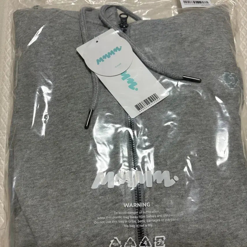 [BUNJANG] Plaive Line Friends Zip-Up Hoodie (Sealed) / 플레이브 라인프렌즈 후드 집업