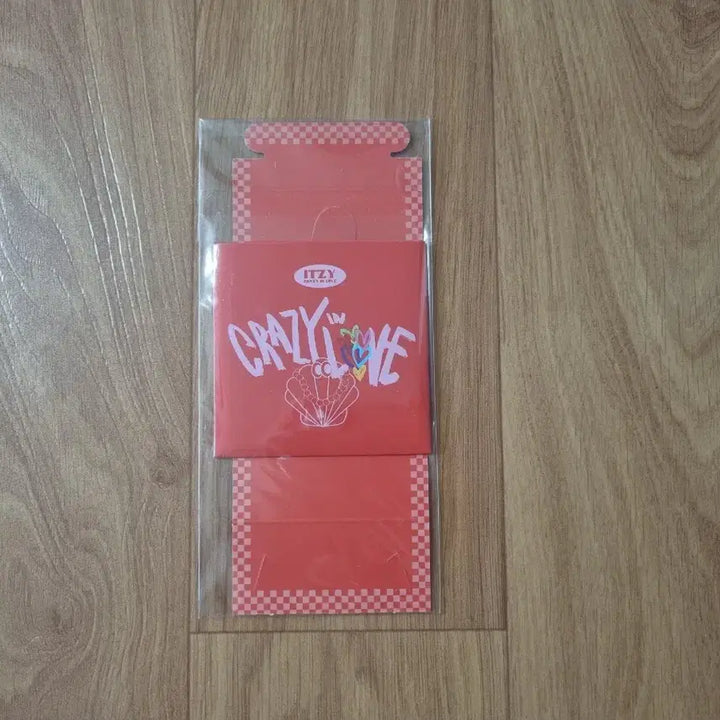 [BUNJANG] ITZY Yuna Standing Card + Special Card Set (Loco Ver.) / 있지 ITZY 크인럽 LOCO 로코 유나 스탠딩카드+스페셜카드세트