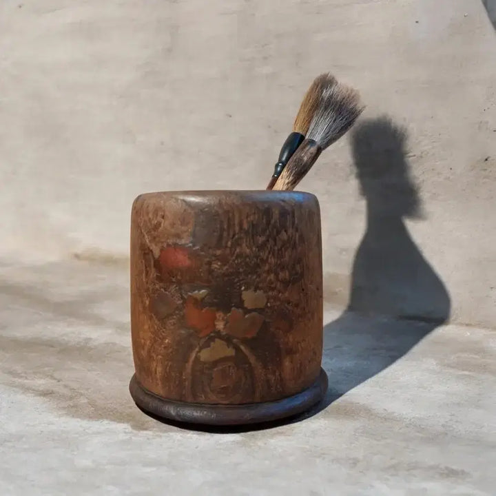 [BUNJANG] 100+ Year Old Walnut Brush &amp; Pen Holder with Tortoiseshell Insect Inlay / 대모초충문 필통벽오동나무붓통 지통 문방사우