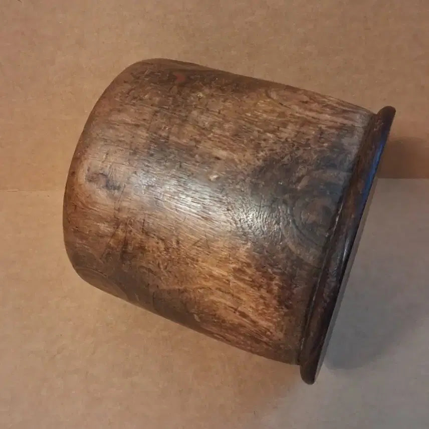[BUNJANG] 100+ Year Old Walnut Brush &amp; Pen Holder with Tortoiseshell Insect Inlay / 대모초충문 필통벽오동나무붓통 지통 문방사우