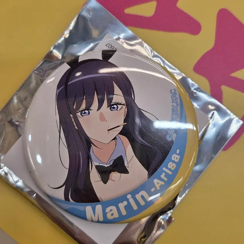 [BUNJANG] My Dress-Up Darling Marin Kitagawa GiGo Pop-up Exclusive Can Badge (Arisa) / 그비돌 그 비스크 돌은 사랑을 한다 키타가와 마린 GiGo 팝업 한정 캔뱃지 아리사 판매