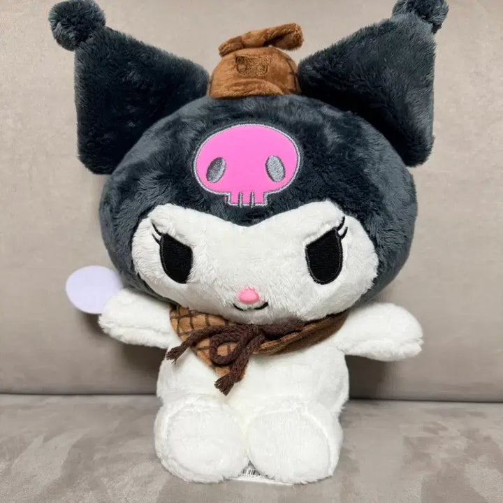 [BUNJANG] Sanrio 20th Anniversary Detective Kuromi Medium Plush / 정품 산리오 20주년 탐정 쿠로미 중형 인형