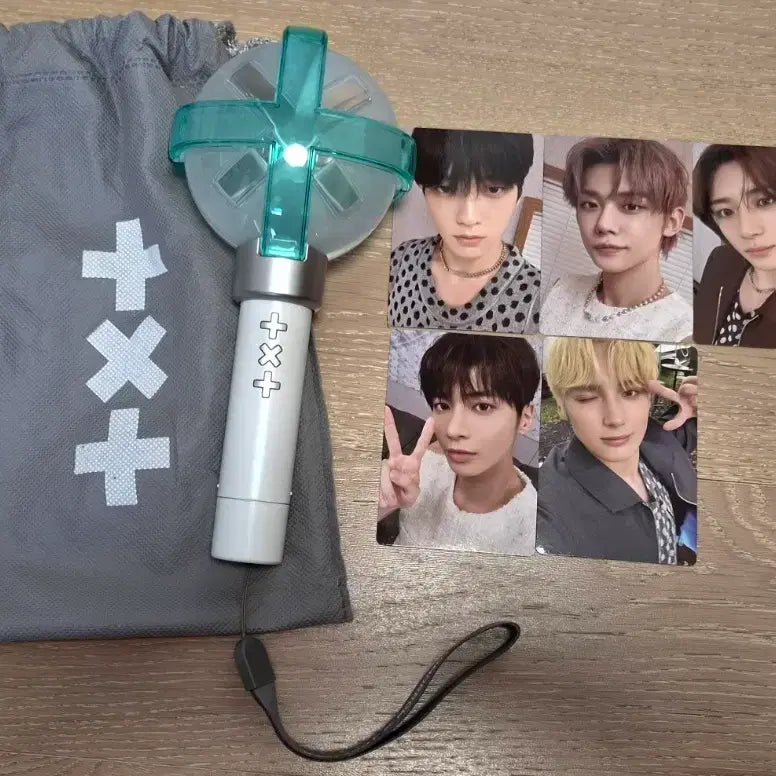 [BUNJANG] TXT Official Light Stick Version 2 (Moa Bong 2) Bundle Set / 모아봉 2 양도