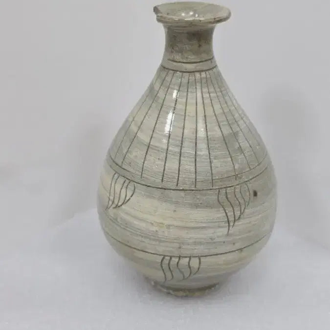 [BUNJANG] Antique Buncheong Ware Celadon Harmonious Floral Small Vase / 골동품 분청자 조화문 소병