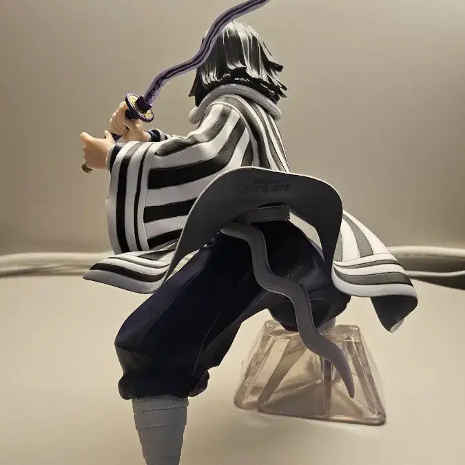 [BUNJANG] Demon Slayer Obanai Iguro MASTERLISE Figure / 귀멸의 칼날 [합동 강화 훈련] B상 이구로 오바나이 MASTERLISE 피규어