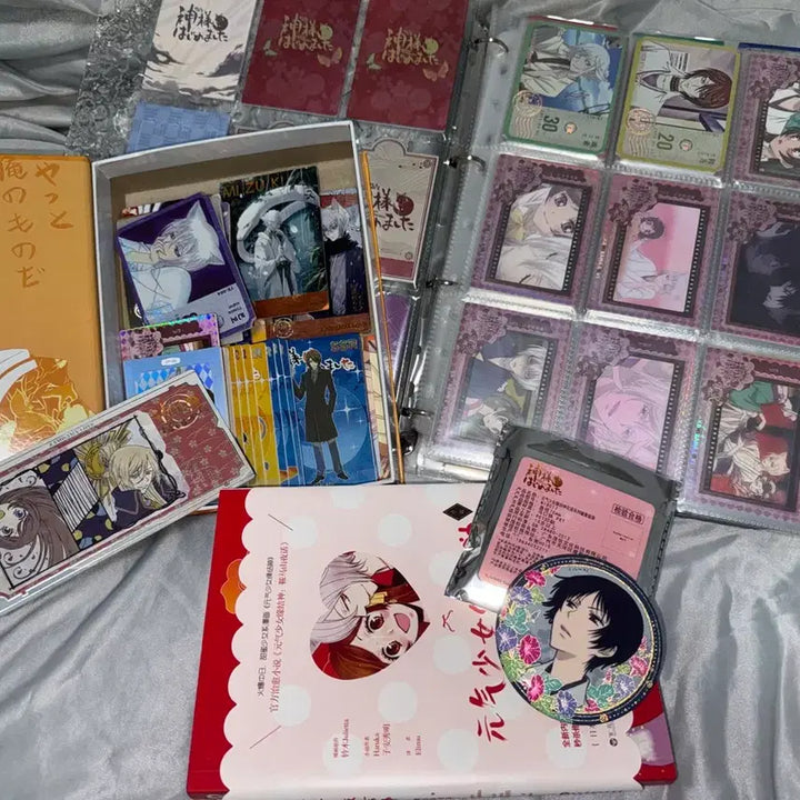 [BUNJANG] Kamisama Kiss Bundle Set Collection Cards, Kirihito Can Badge, Chinese Edition / 오늘부터 신령님 굿즈 일괄 판매 | 컬렉션 카드, 키리히토 캔배지, 중국판