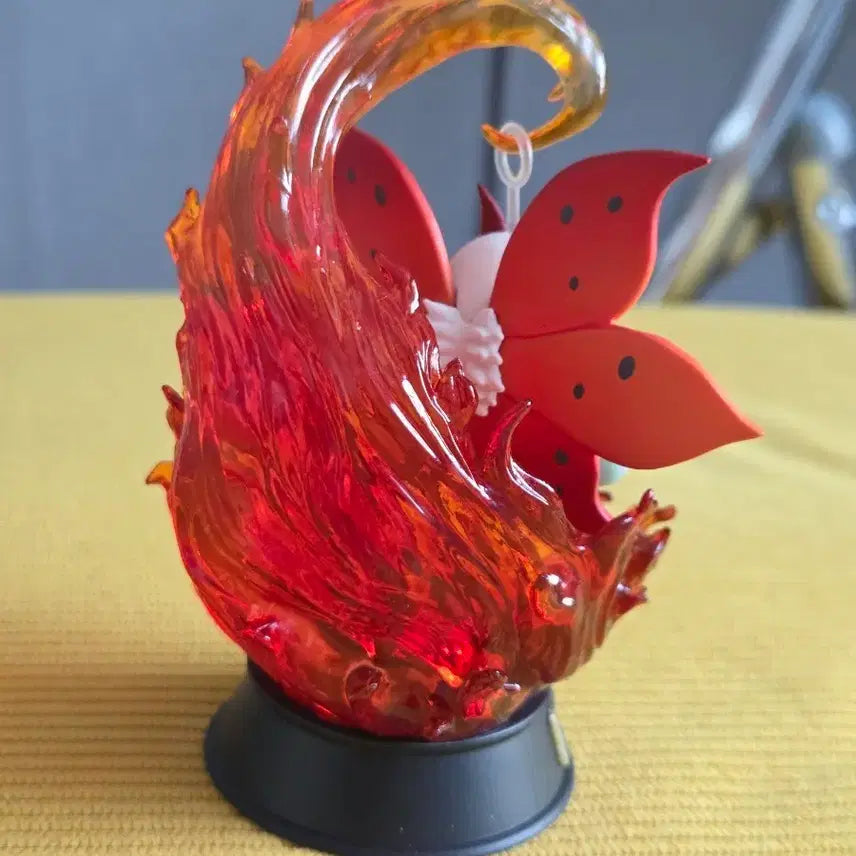 [BUNJANG] Pokemon Larvesta Swing Vignetterement Figure / 포켓몬스터 불카모스 스윙 비네트 리멘트 피규어