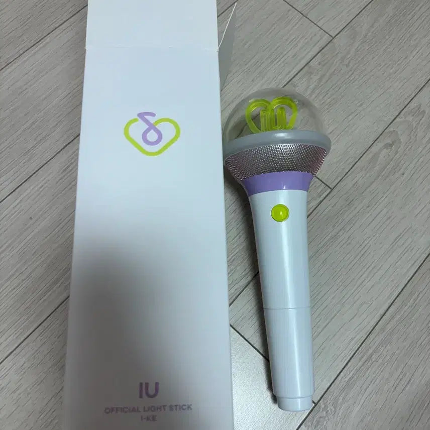 [BUNJANG] IU Official Lightstick / 아이유 공식 응원봉