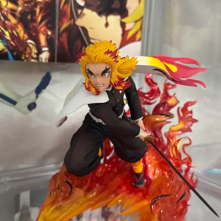 [BUNJANG] Aniplex+ Demon Slayer Kyojuro Rengoku &amp; Akaza 1/8 Scale Figure Bundle / 택포20만)아츠제로 렌고쿠 아카자 피규어 일괄 판매 귀멸의칼날