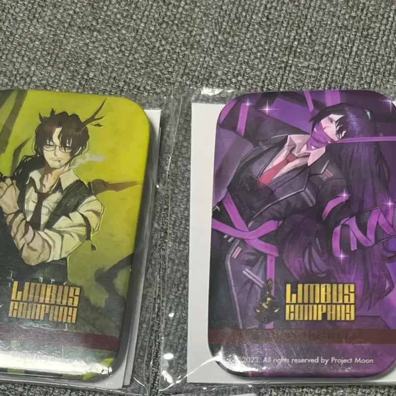 [BUNJANG] Limbus Company D-Prize Gregor &amp; Hong Ru Badge Set (2 Types) Unsealed / 림버스 컴퍼니 D상 뱃지 2종(그레고르, 홍루) 미개봉