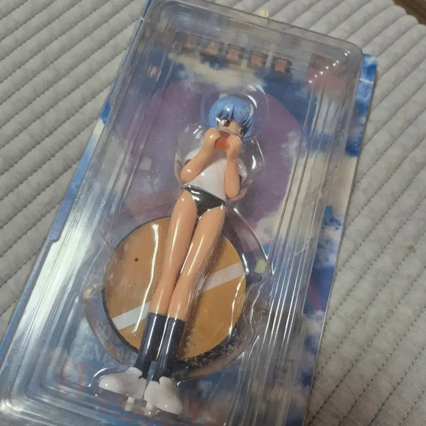 [BUNJANG] Ayanami Rei Gymnasium Outfit Classic Beauty Figure (Sealed) / [미개봉]에반게리온 아야나미 레이 체육시간 고전 미소녀 피규어
