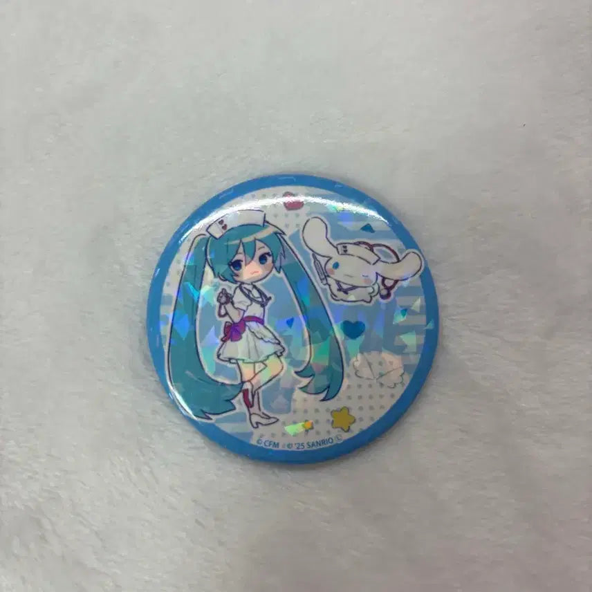 [BUNJANG] Sanrio Cinnamoroll x Vocaloid Hatsune Miku Can Badge (Unsealed) / 산리오 시나모롤 보컬로이드 하츠네미쿠 캔뱃지
