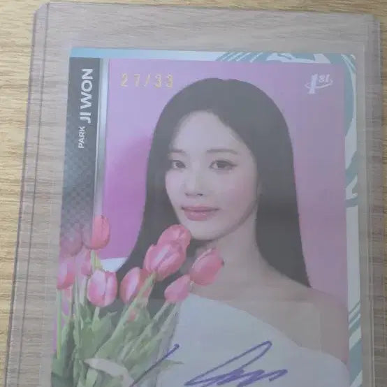 [BUNJANG] fromis_9 Jiwon Autograph Card 33 Limited Edition / 테레카 프로미스나인 지원 오토 33한정