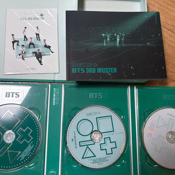[BUNJANG] BTS Muster 3 ARMY ZIP DVD (2017) / 2017 방탄소년단 머스터 3 (MUST3R) 아미집 DVD