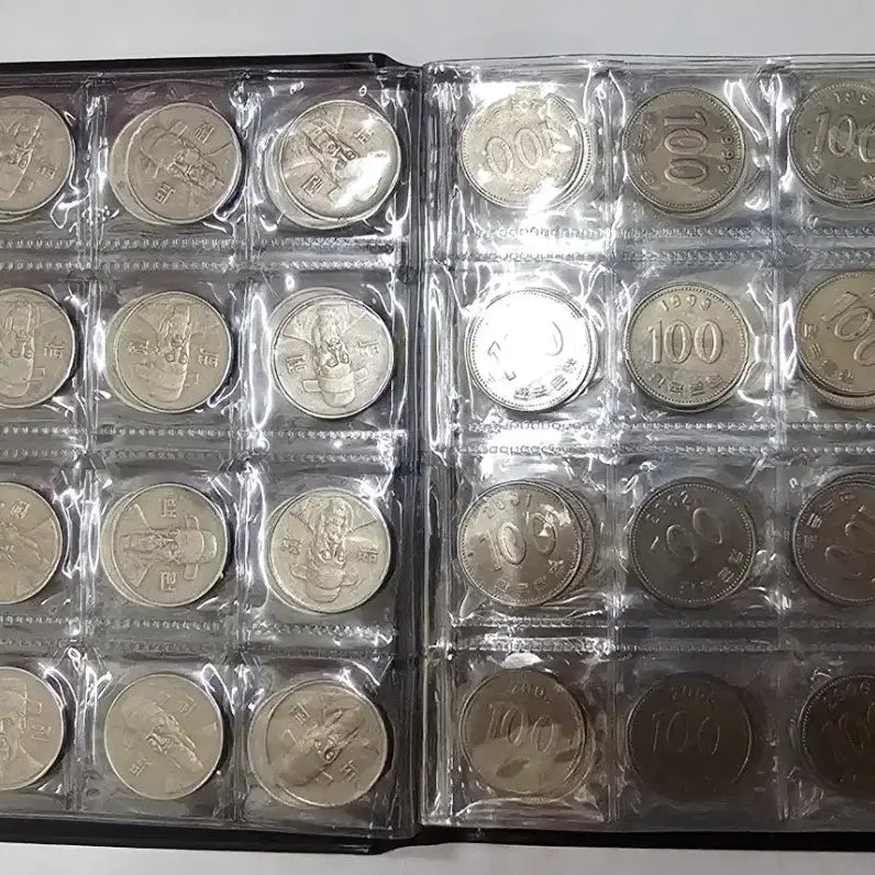 [BUNJANG] Bank of Korea 100 Won and 50 Won Coin Set with Album / 한국은행100원.50원주화 세트.보관함 앨범