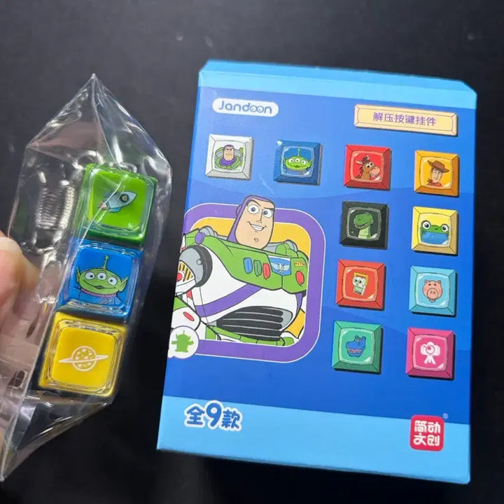 [BUNJANG] Sealed Toy Story 5 Alién Keyring / (미개봉)토이스토리5 키캡 키링 알린