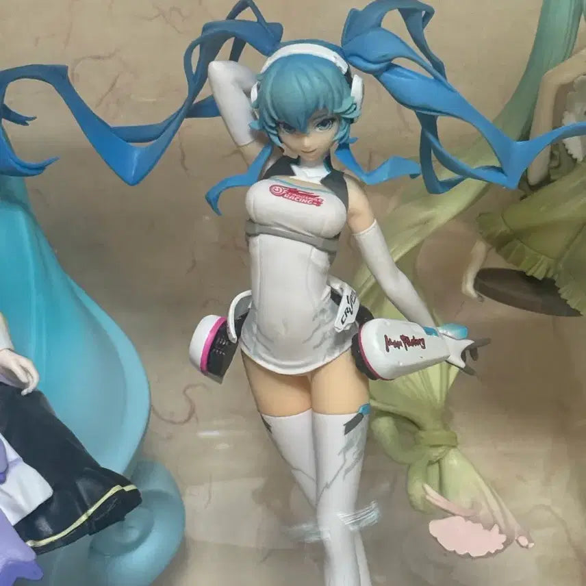 [BUNJANG] Hatsune Miku Racing Figure 2014 Unsealed / 하츠네미쿠 레이싱 피규어 2014 개봉품