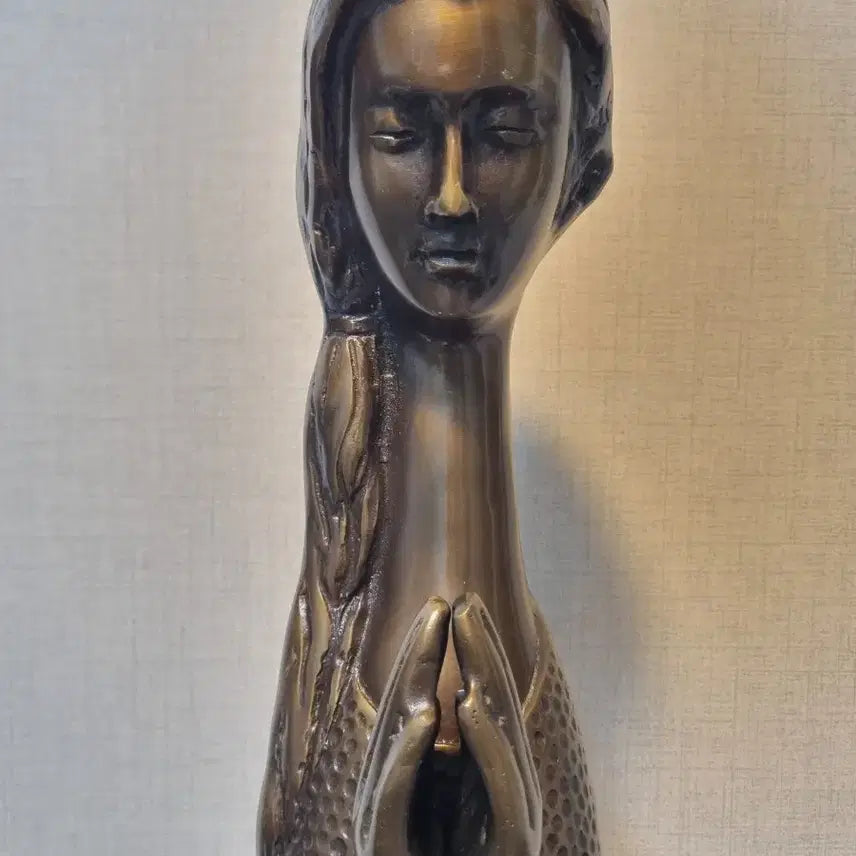 [BUNJANG] Bronze Sculpture of a Woman in Prayer - 53cm Height / [동 브론즈 작품] 간절히 기도하는 여인 - 전체높이 53cm